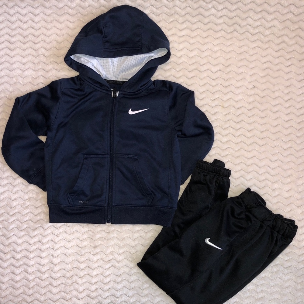 Toddlers Nike Dri-Fit zippered hoodie 3T